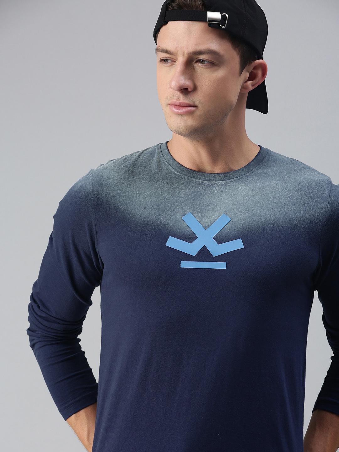 

WROGN Men Blue Brand Logo Dyed T-shirt