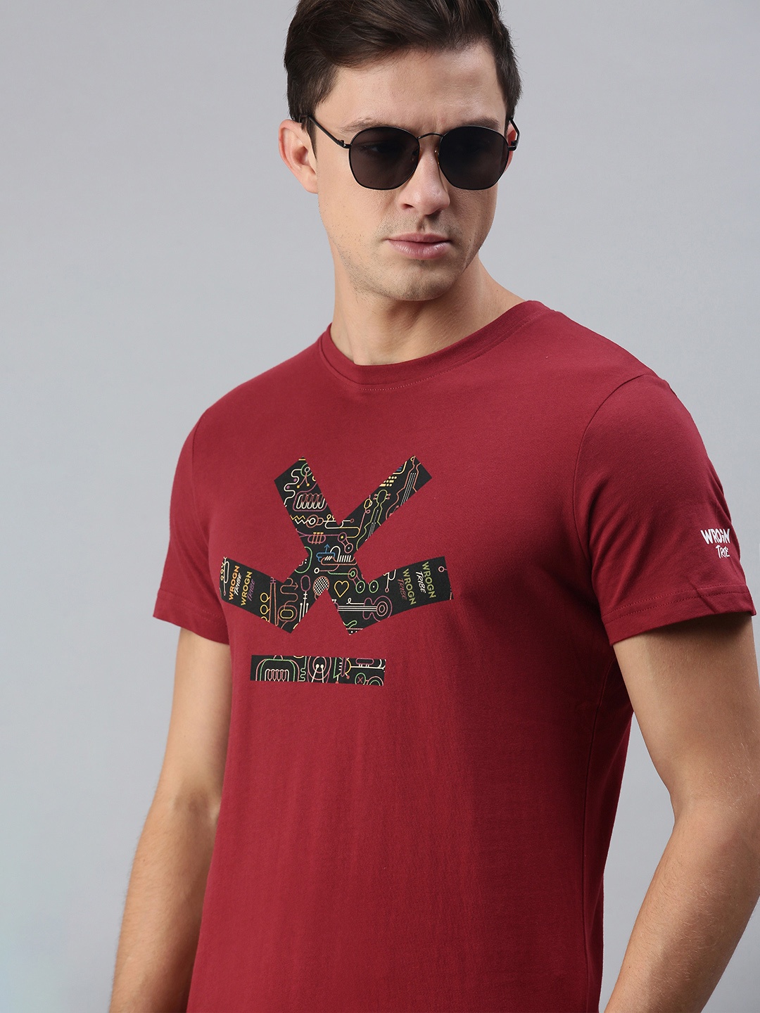 

WROGN Men Red & Black Brand Logo Printed Slim Fit Cotton T-shirt