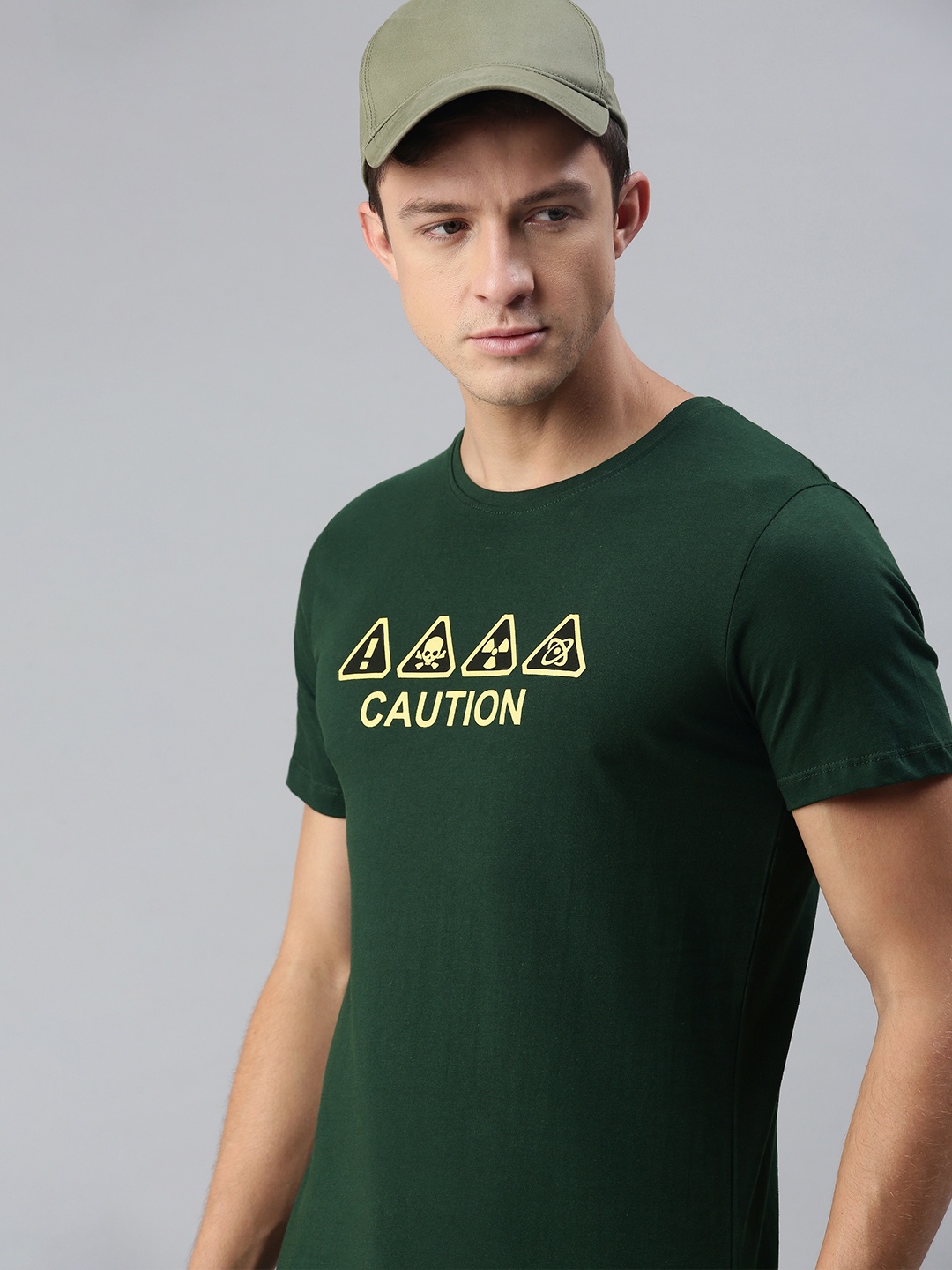 

WROGN Men Olive Green & Yellow Graphic & Typography Printed Slim Fit Cotton T-shirt