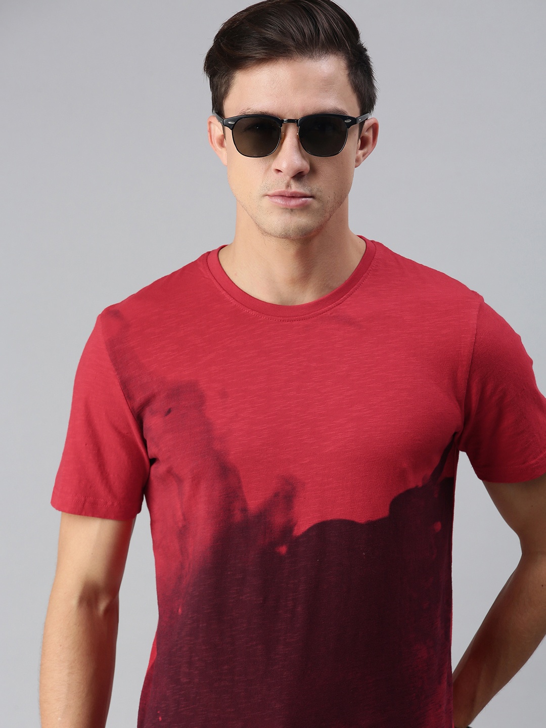 

WROGN Men Red & Black Dyed T-shirt