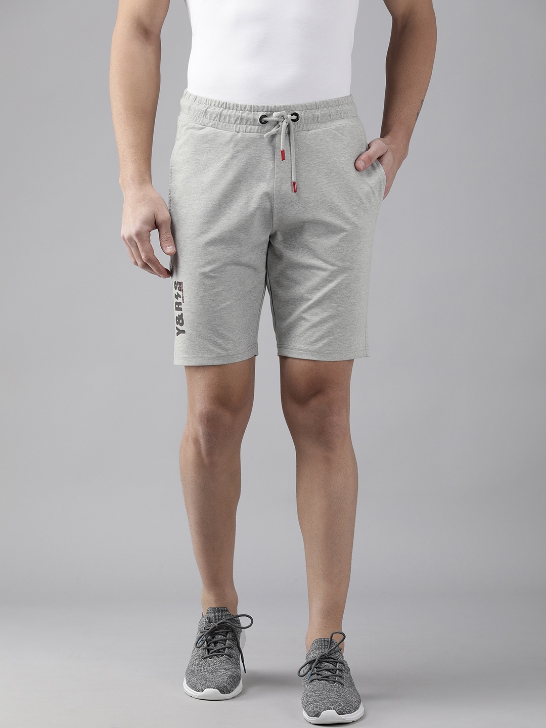 

SPYKAR Men Grey Melange Shorts