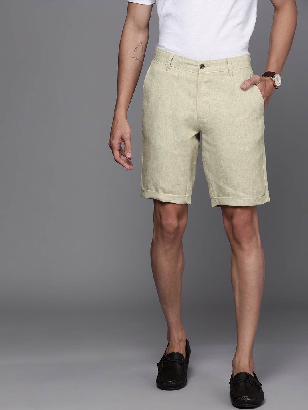 

Louis Philippe Men Cream-Coloured Slim Fit Low-Rise Linen Regular Shorts