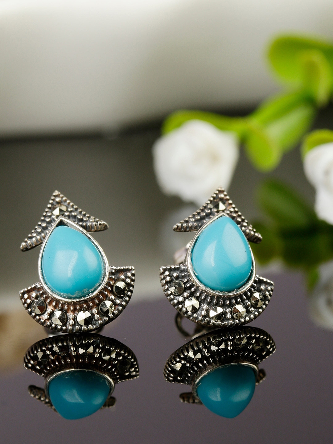 

GIVA 925 Sterling Silver Oxidised Turquoise Studs