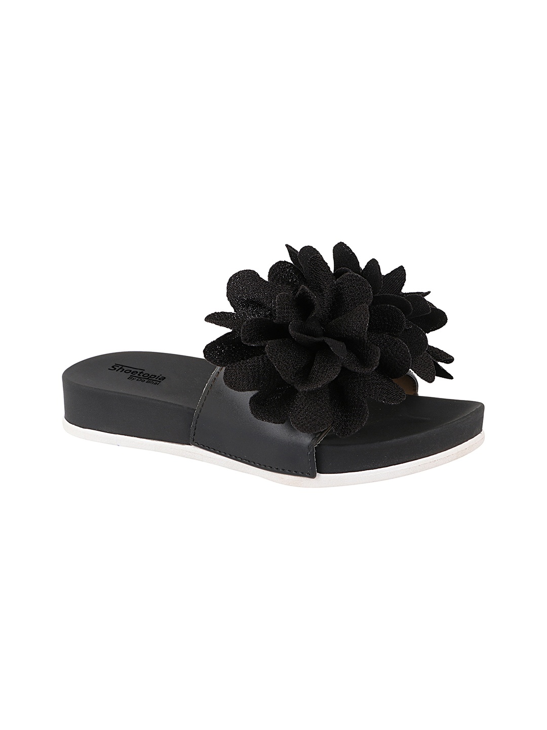 

Shoetopia Girls Black Sliders