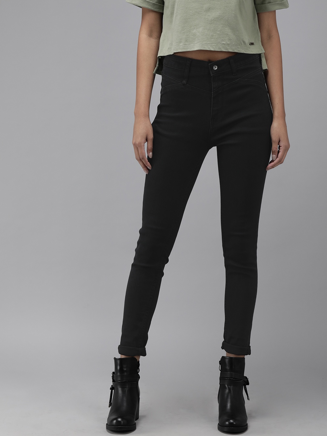 

Roadster Women Black Jegging Fit Light Fade Stretchable Jeans