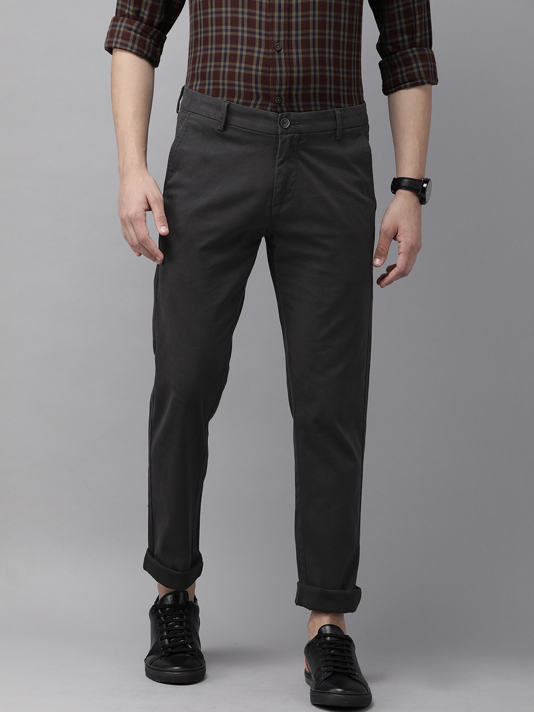 

Arrow Sport Men Charcoal Grey Bronson Slim Fit Chinos