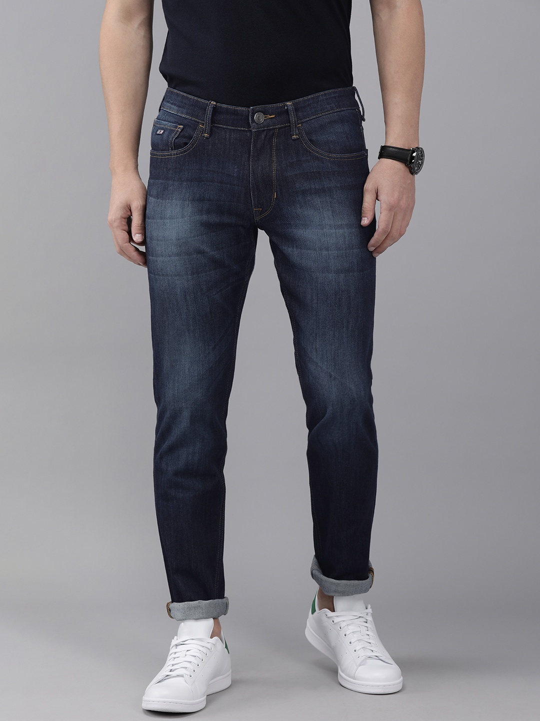 

Arrow Sport Men Blue Solid Slim Fit Light Fade Stretchable Jeans
