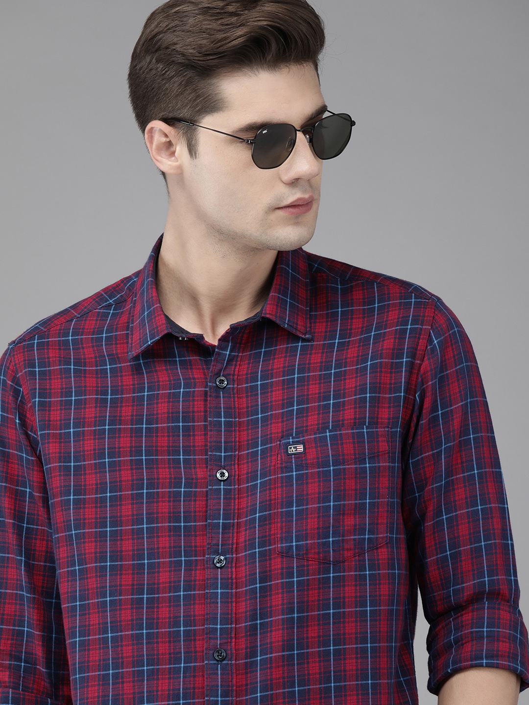 

Arrow Sport Men Red & Blue Slim Fit Checked Casual Shirt