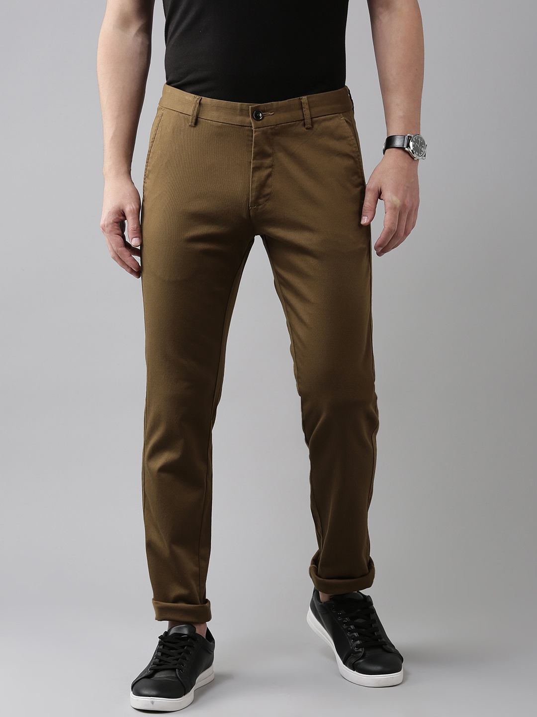 

Arrow Sport Men Khaki Solid Slim Fit Regular Trousers