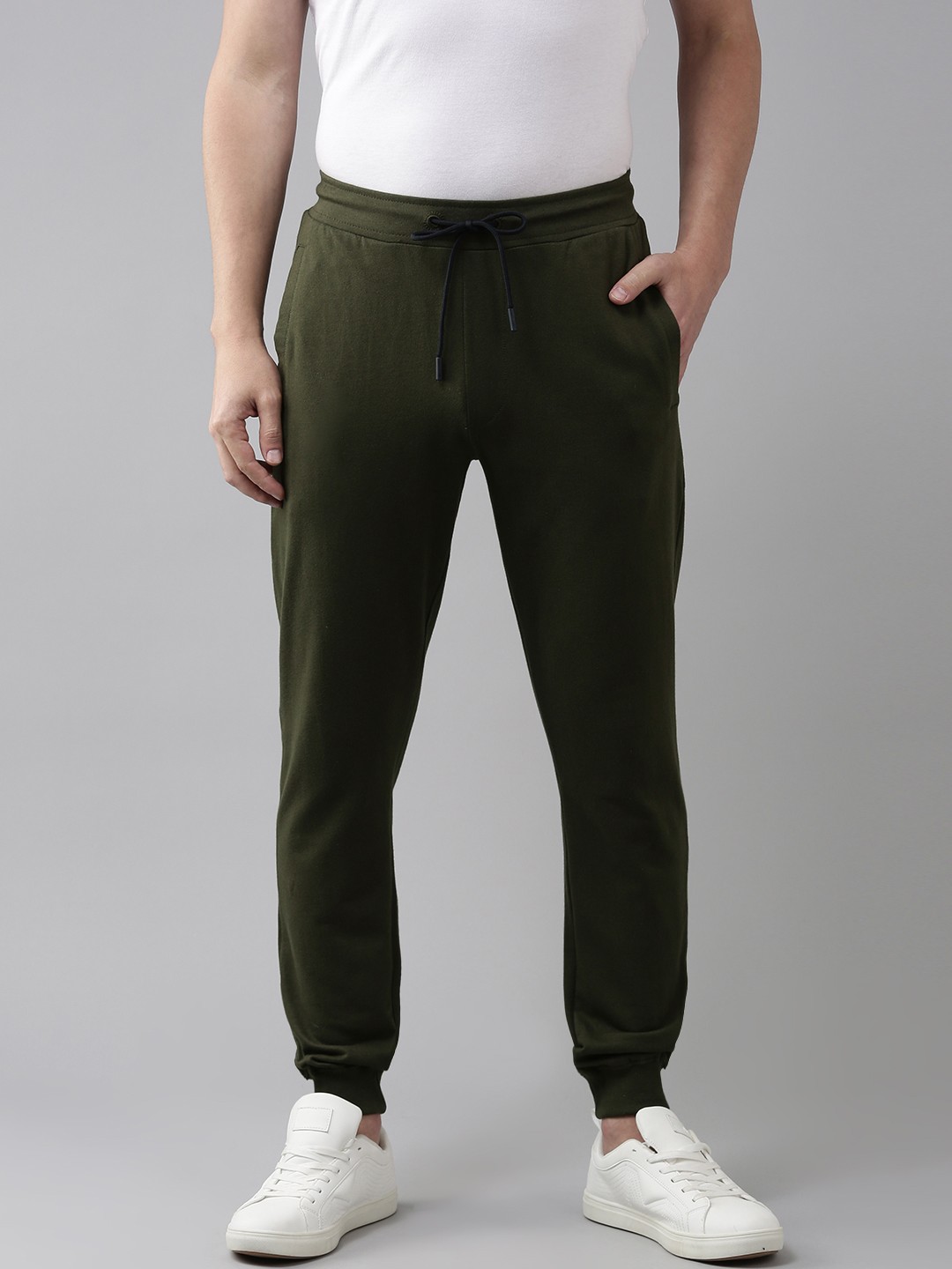 

Arrow Sport Men Green Joggers Trousers