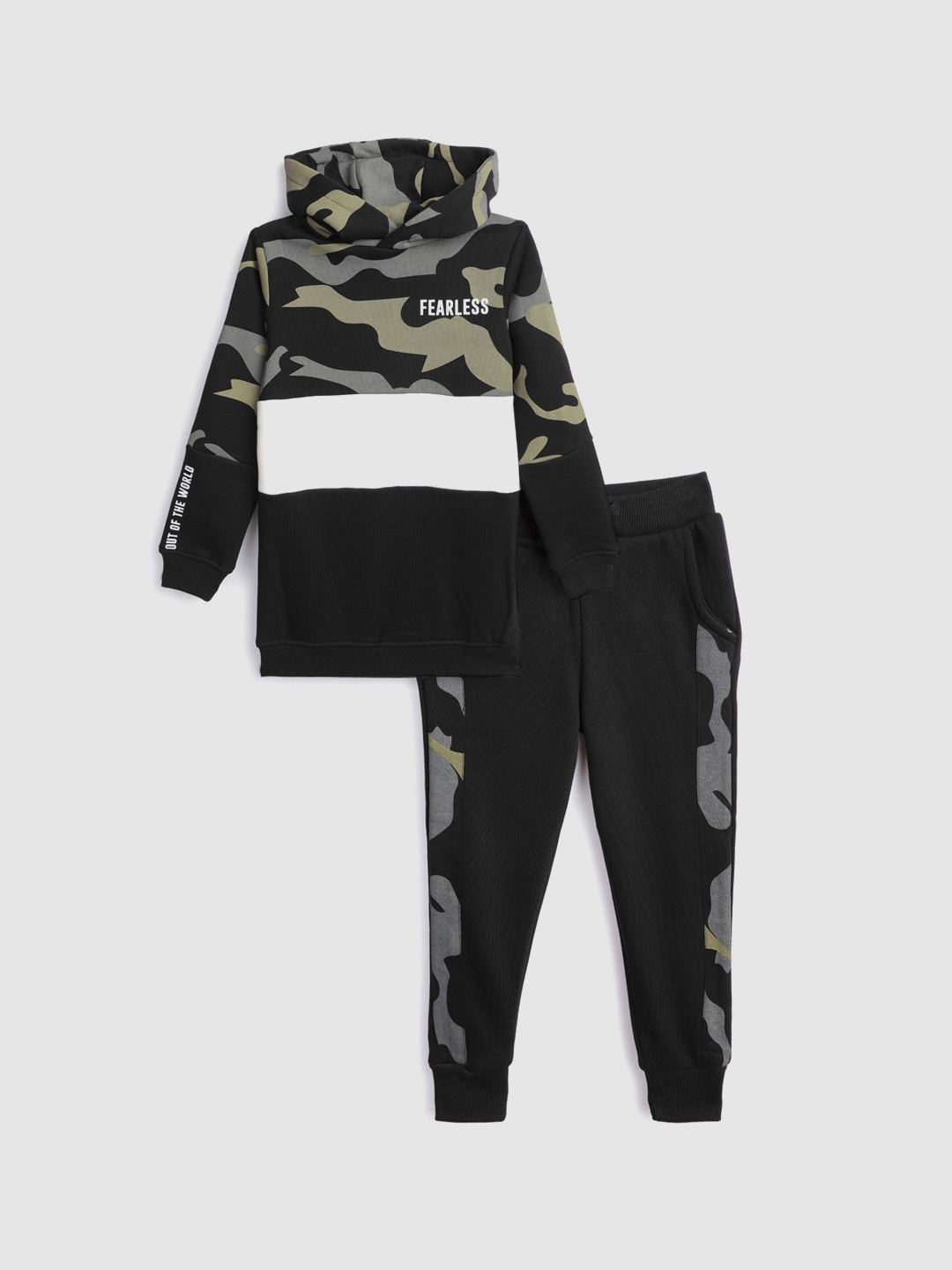 

YK Boys Black & Olive Green Camouflage Print Clothing Set