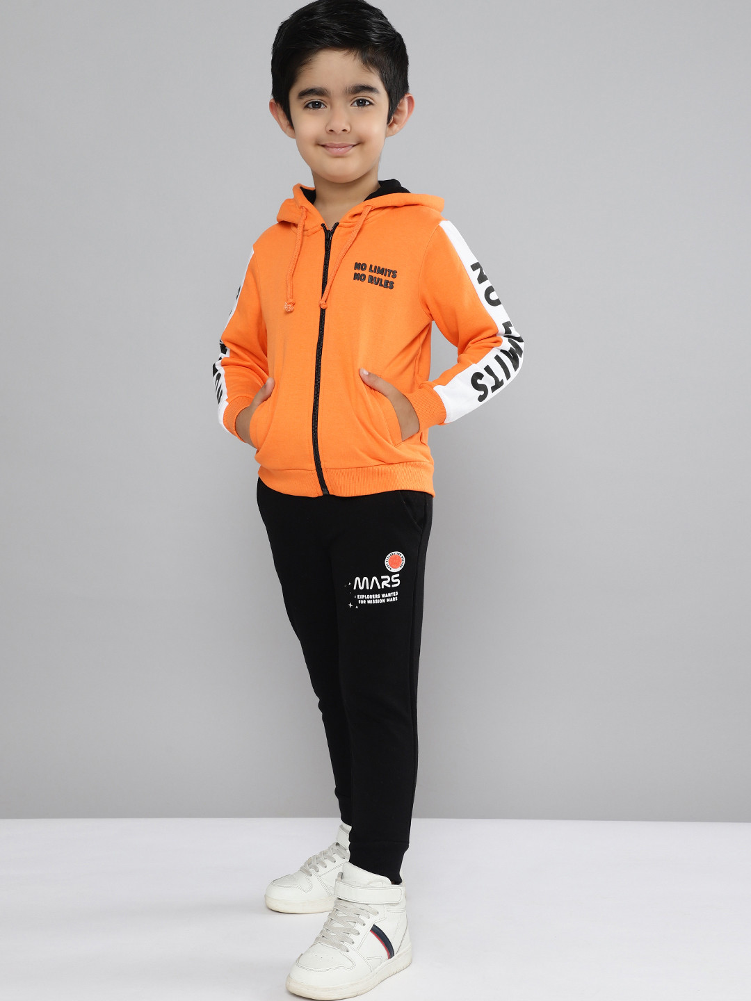 

YK Boys Orange & Black Solid Sweatshirt with Joggers