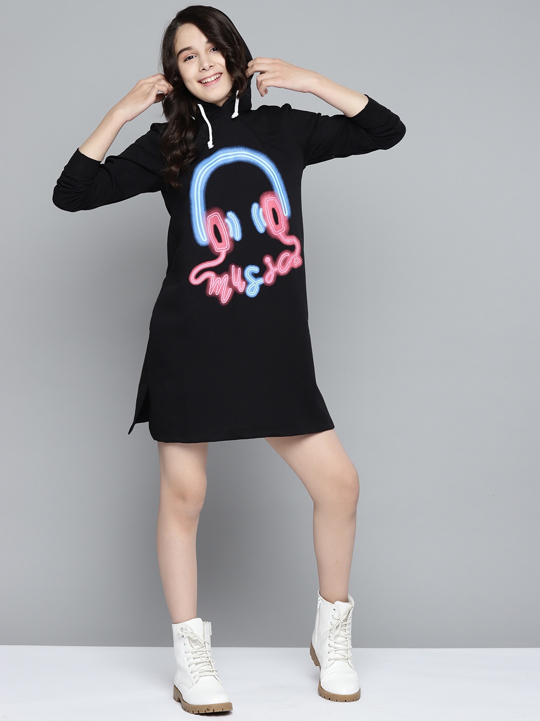 

YK Girls Black & Blue Graphic Print Hooded Jumper Dress