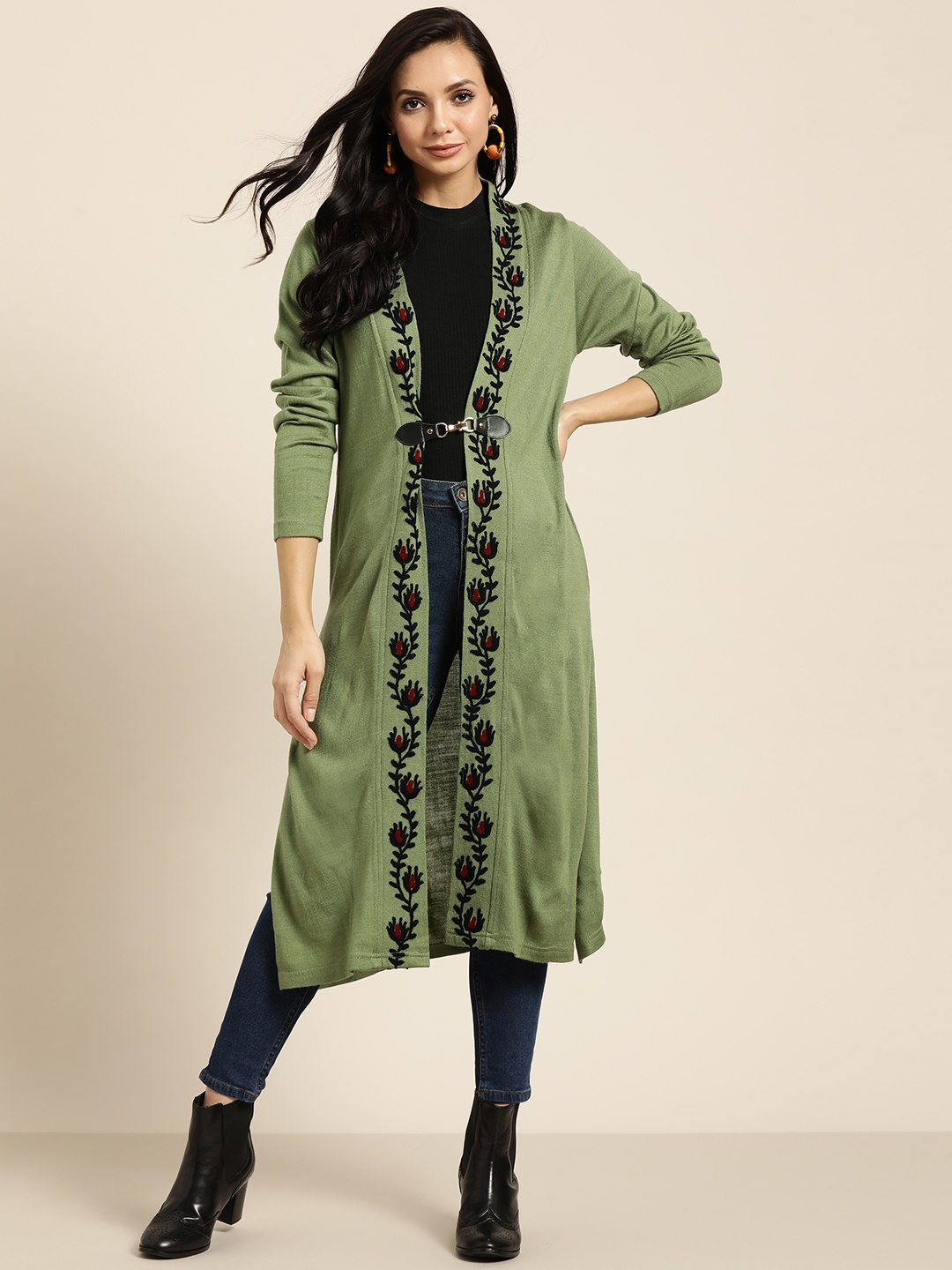 

Sangria Women Green & Black Longline Front-Open with Embroidered Detail