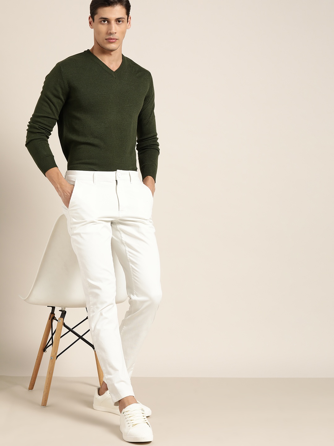 

ether Men Olive Green Solid Pullover