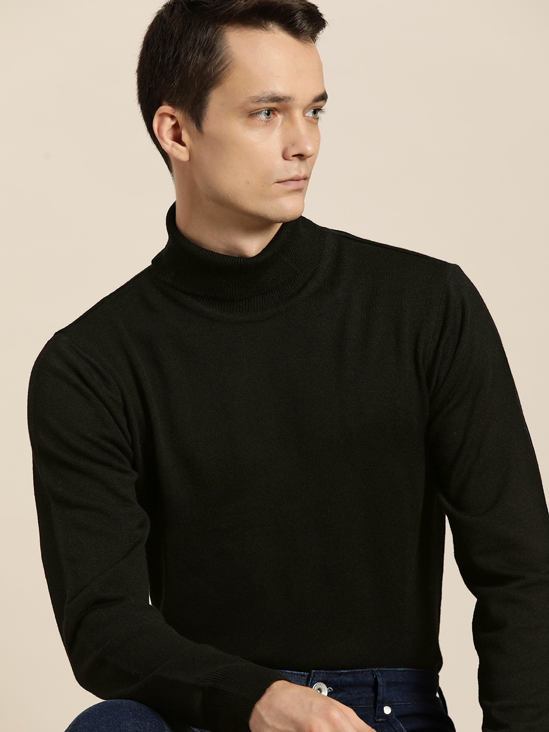 

ether Men Black Pullover