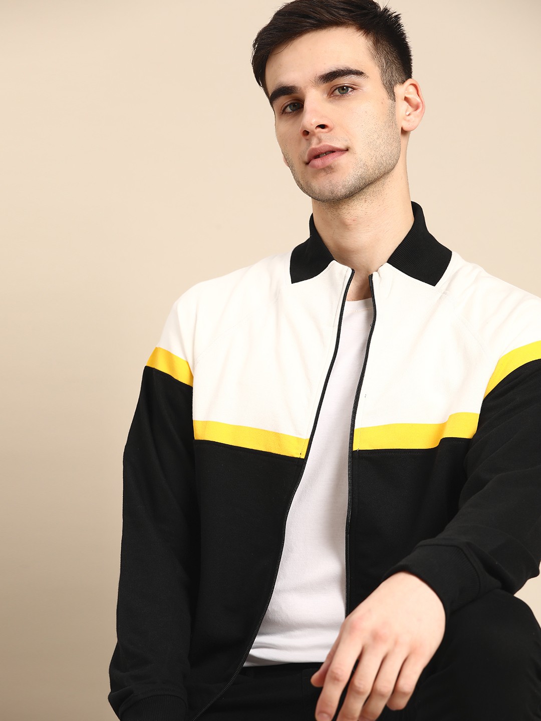 

ether Men Black & White Colourblocked Sweatshirt