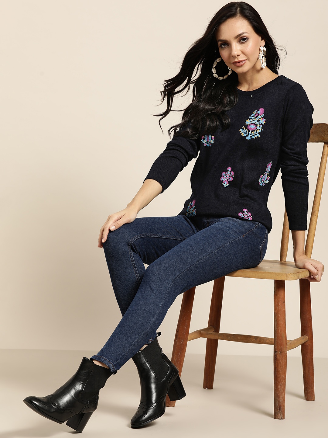 

Sangria Women Navy Blue Floral Printed Pullover