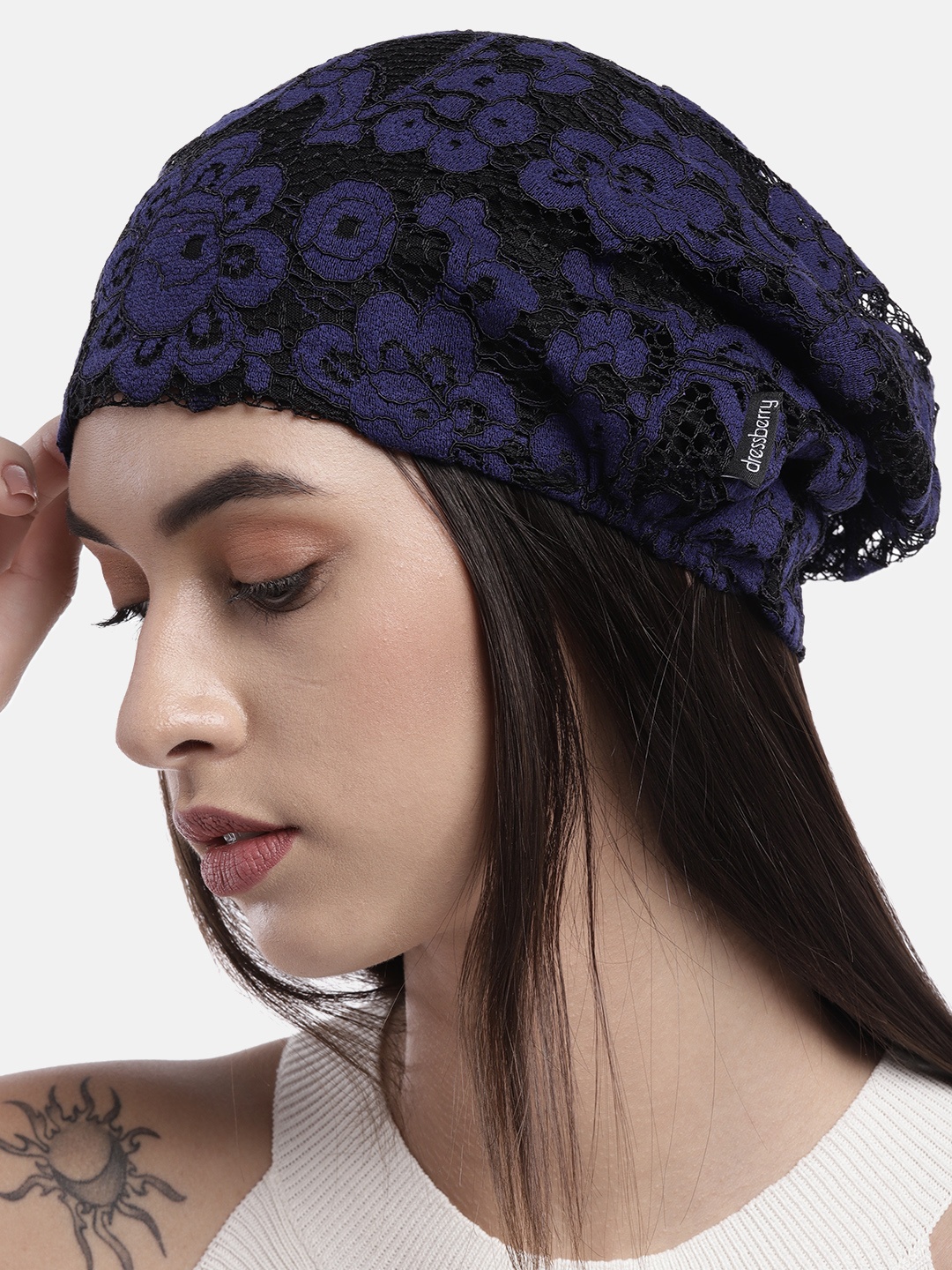 

DressBerry Women Navy Blue & Black Floral Lace Beanie