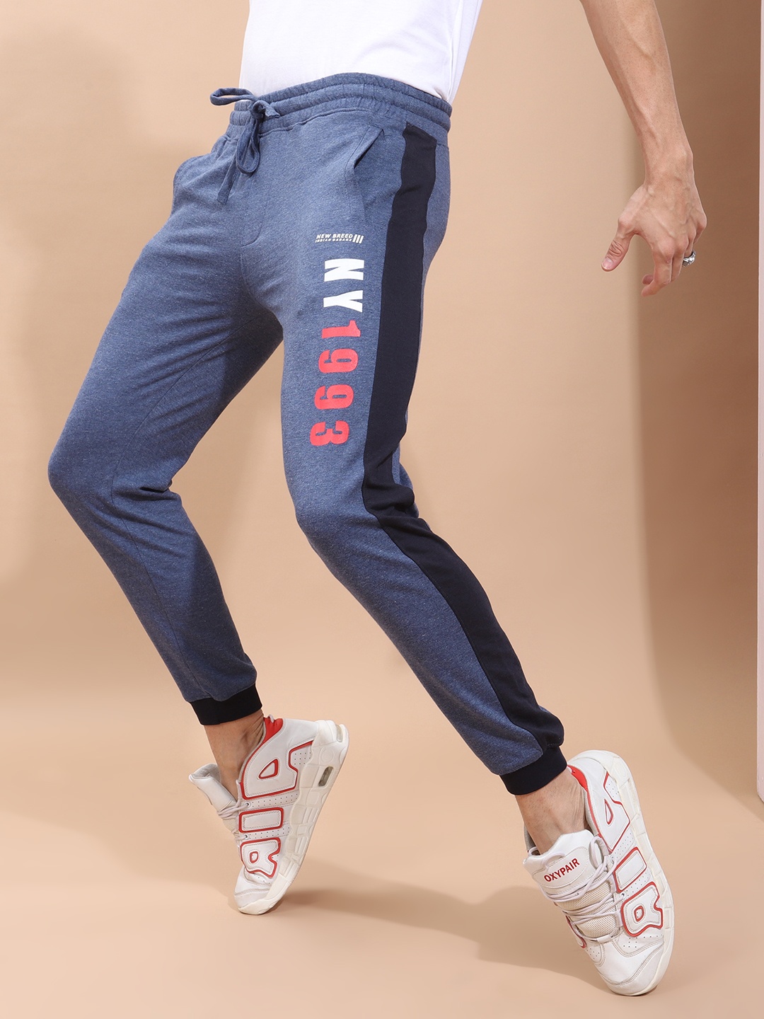 

The Indian Garage Co Men Navy Blue Solid Slim-Fit Joggers