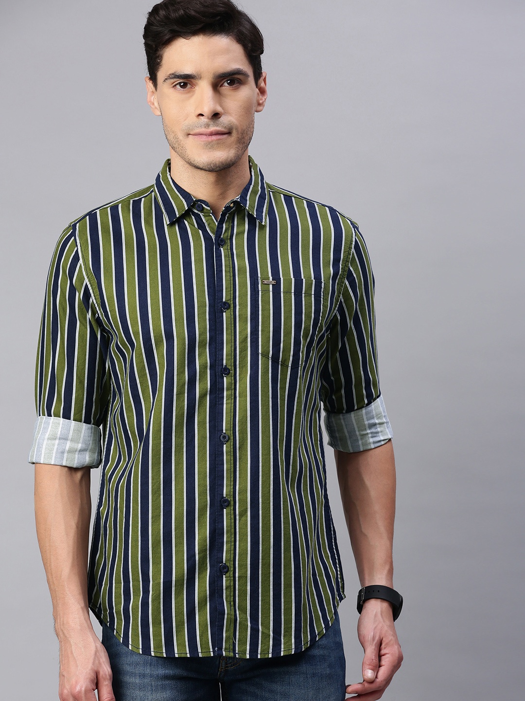 

abof Men Olive Green & Navy Blue Slim Fit Striped Casual Shirt