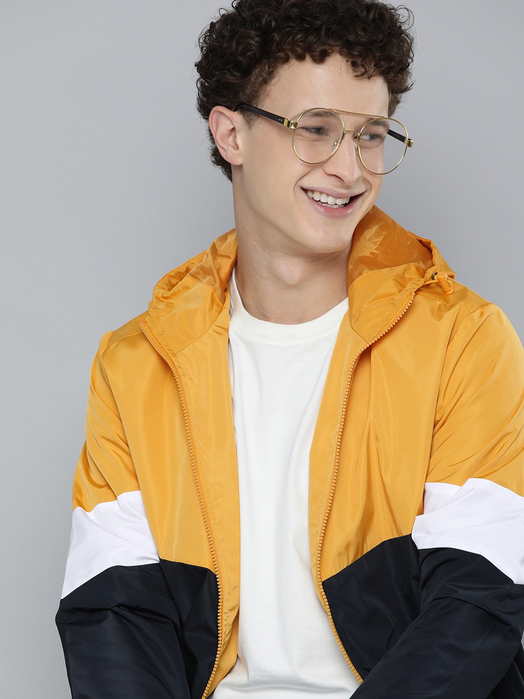 

HERE&NOW Men Yellow & Navy Blue Colourblocked Tailored Jacket