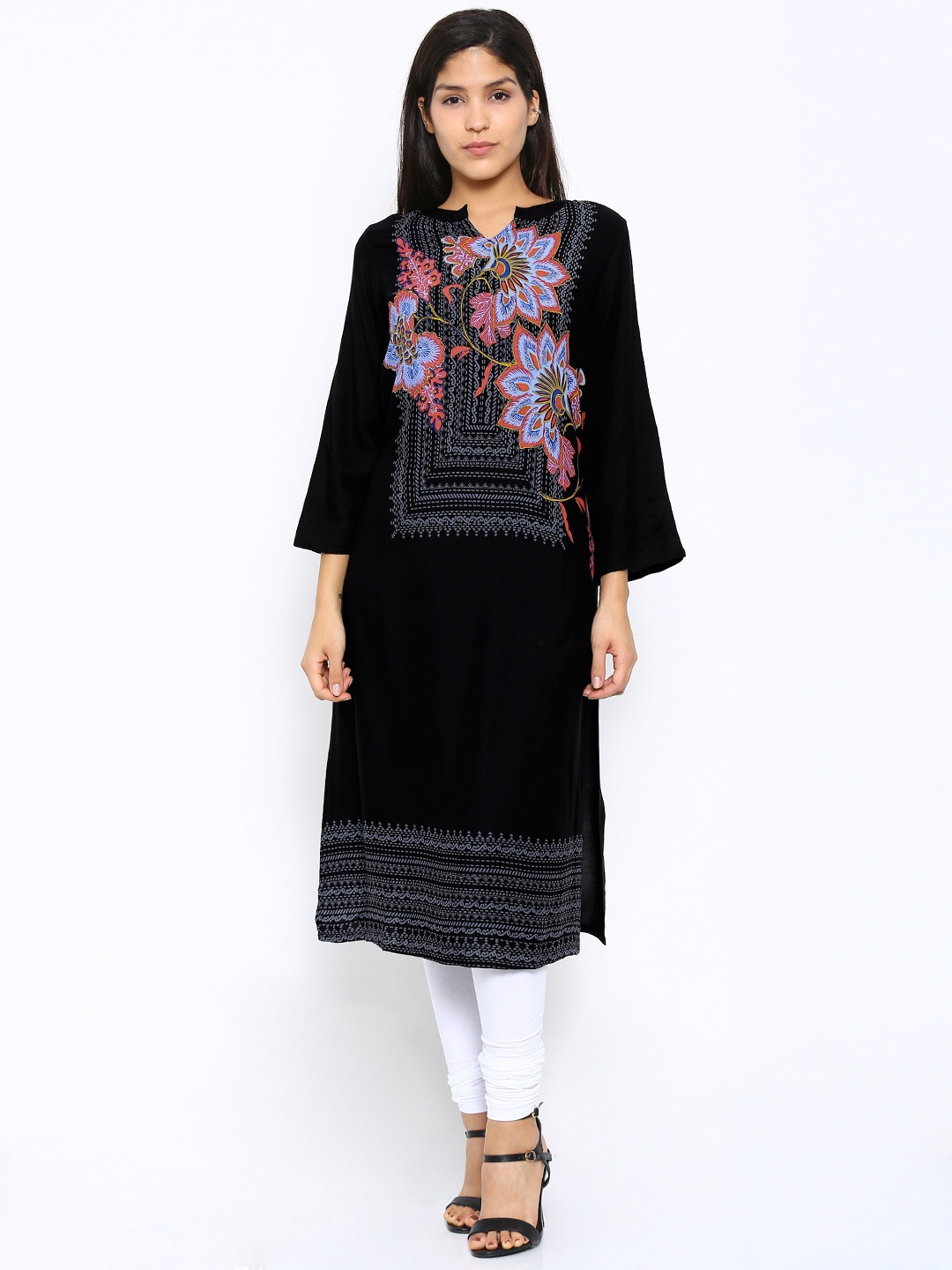

Global Desi Women Black Printed Straight Kurta