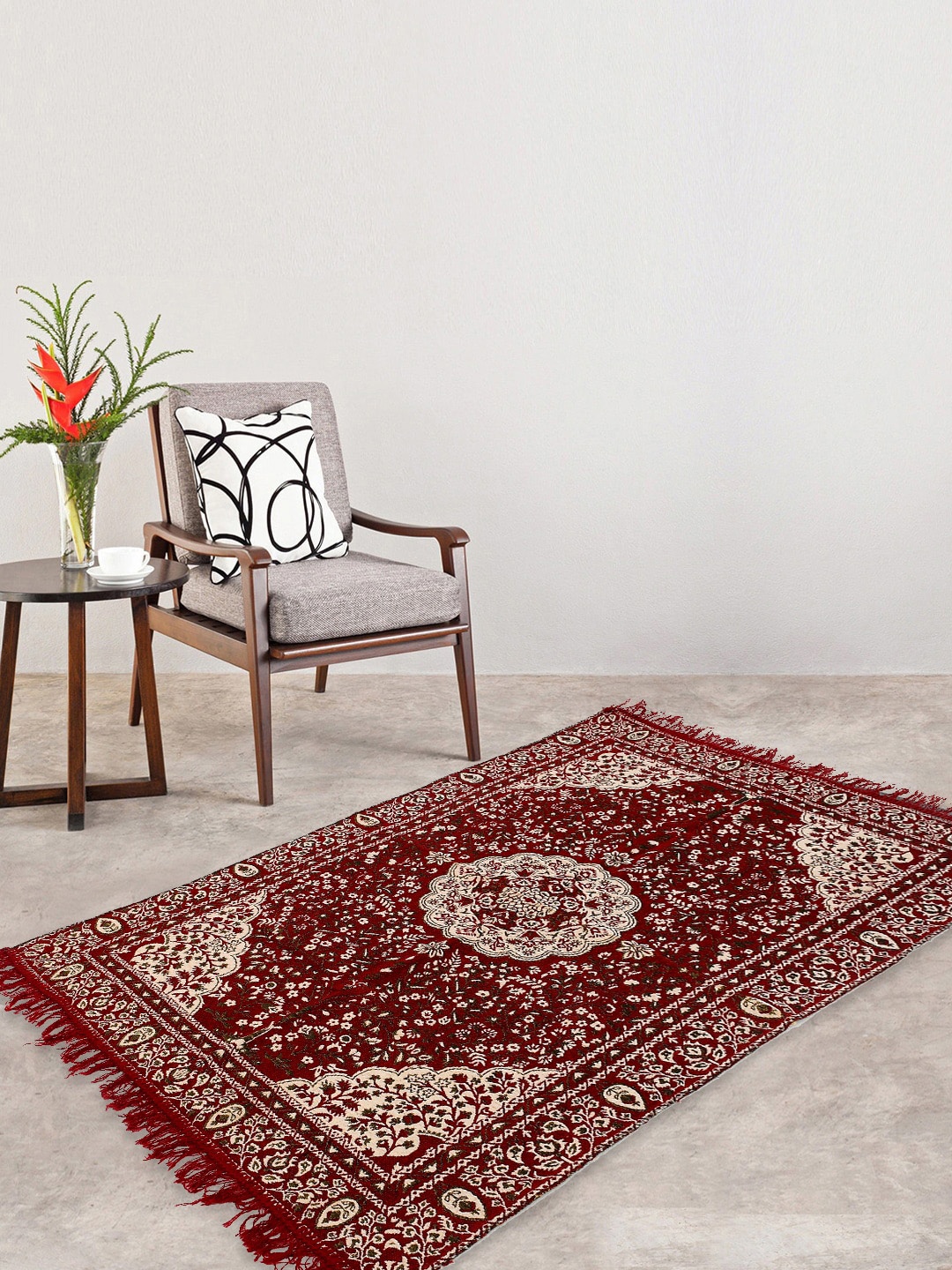 

Kuber Industries Maroon & Beige Printed Super Soft Velvet Traditional Anti-Skid Carpet