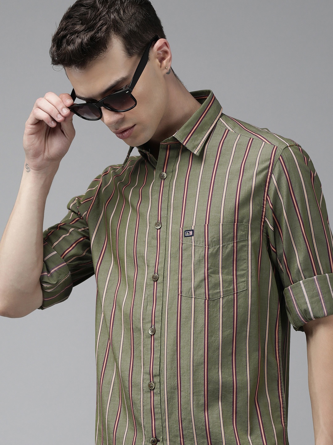 

Arrow Sport Men Olive Green & Pink Slim Fit Striped Pure Cotton Casual Shirt