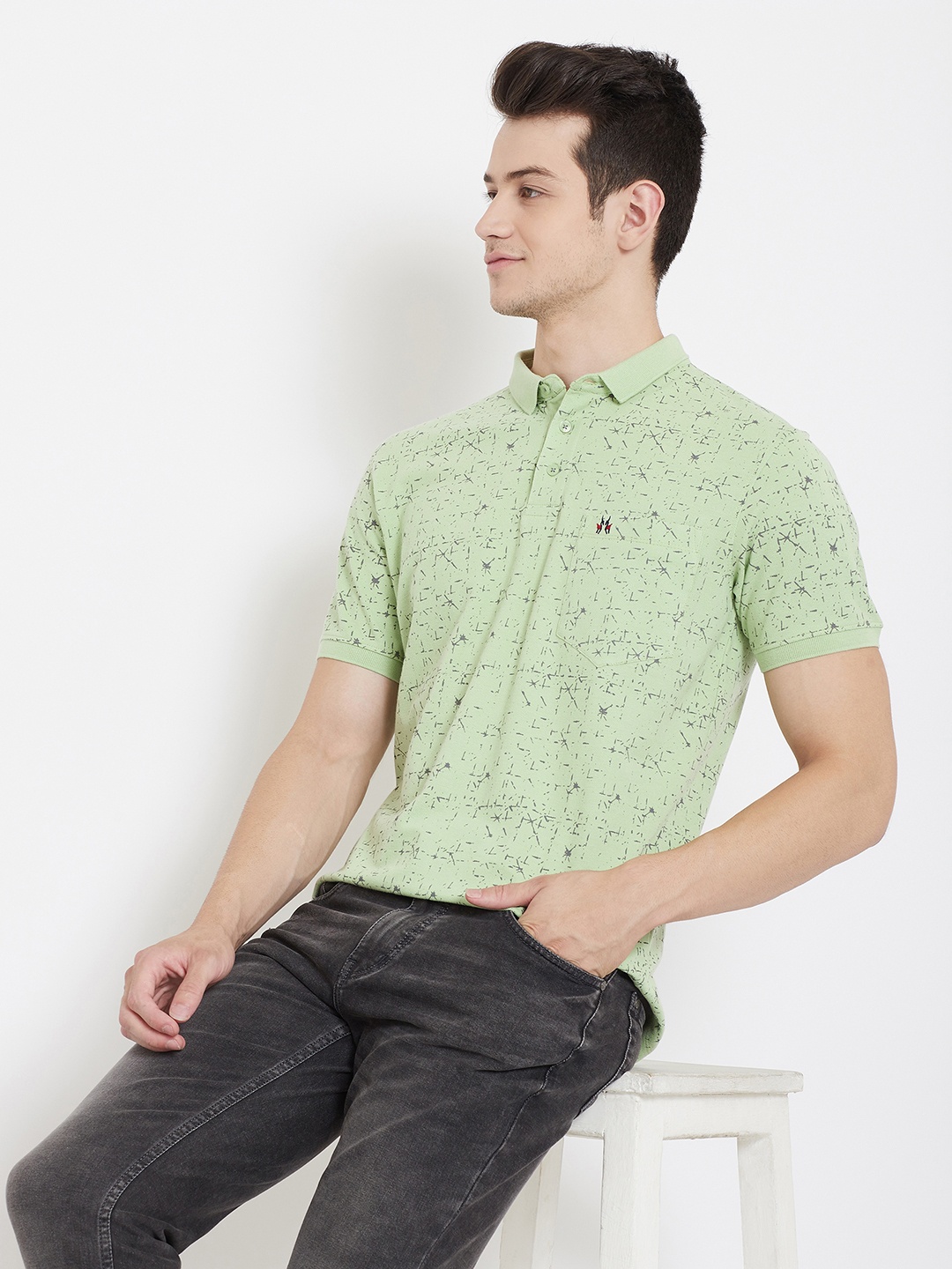 

Crimsoune Club Men Green Polo Collar Slim Fit T-shirt