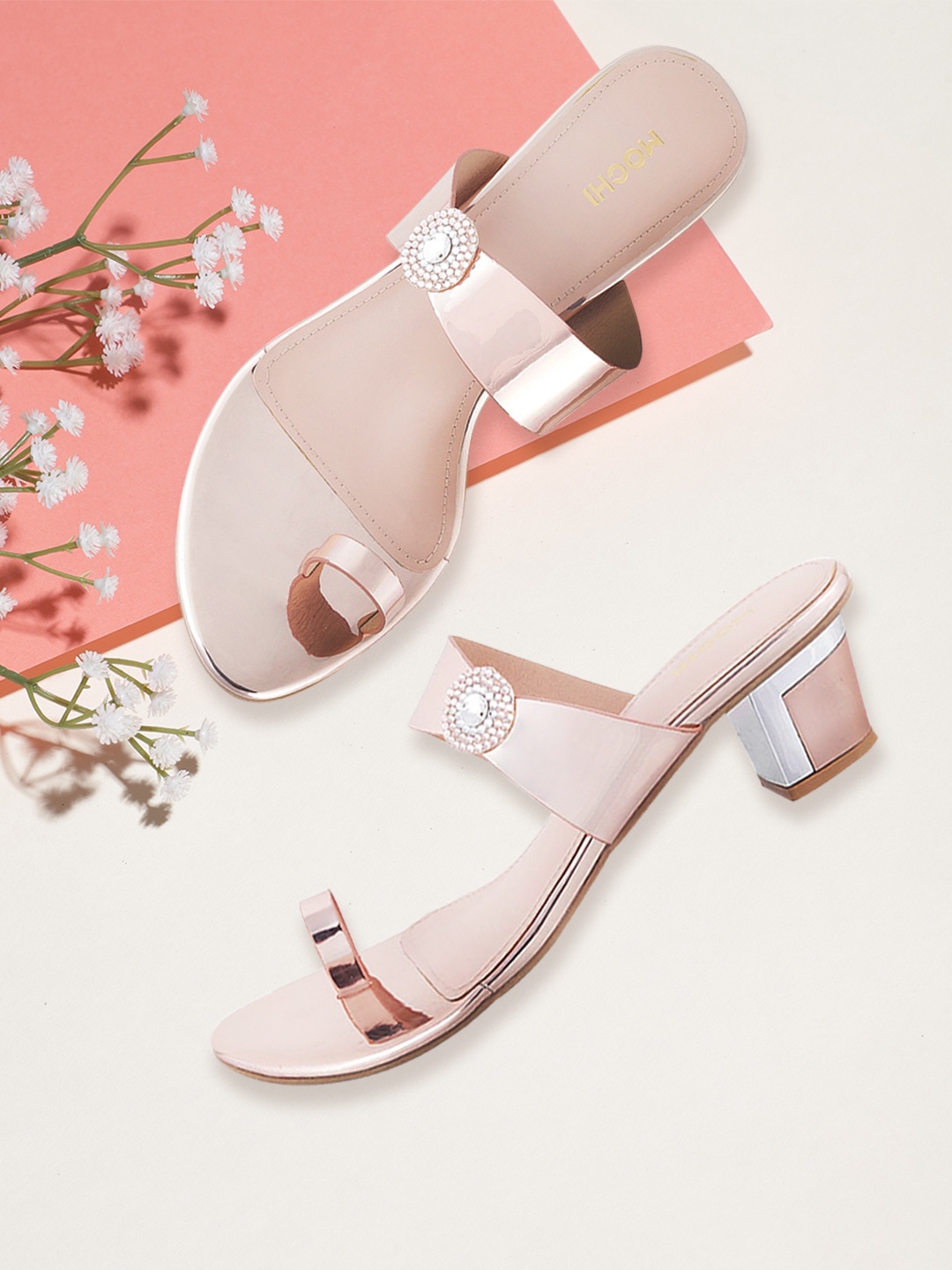 

Mochi Womens Tan Embellished Block Sandals
