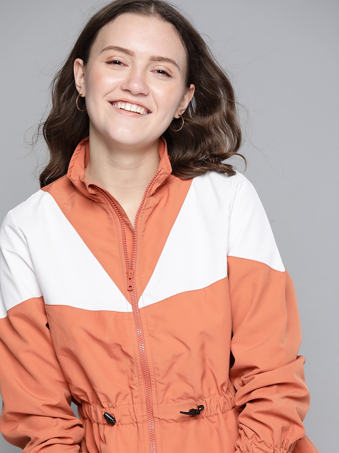 

Mast & Harbour Women Peach-Coloured & White Colourblocked Tailored Jacket