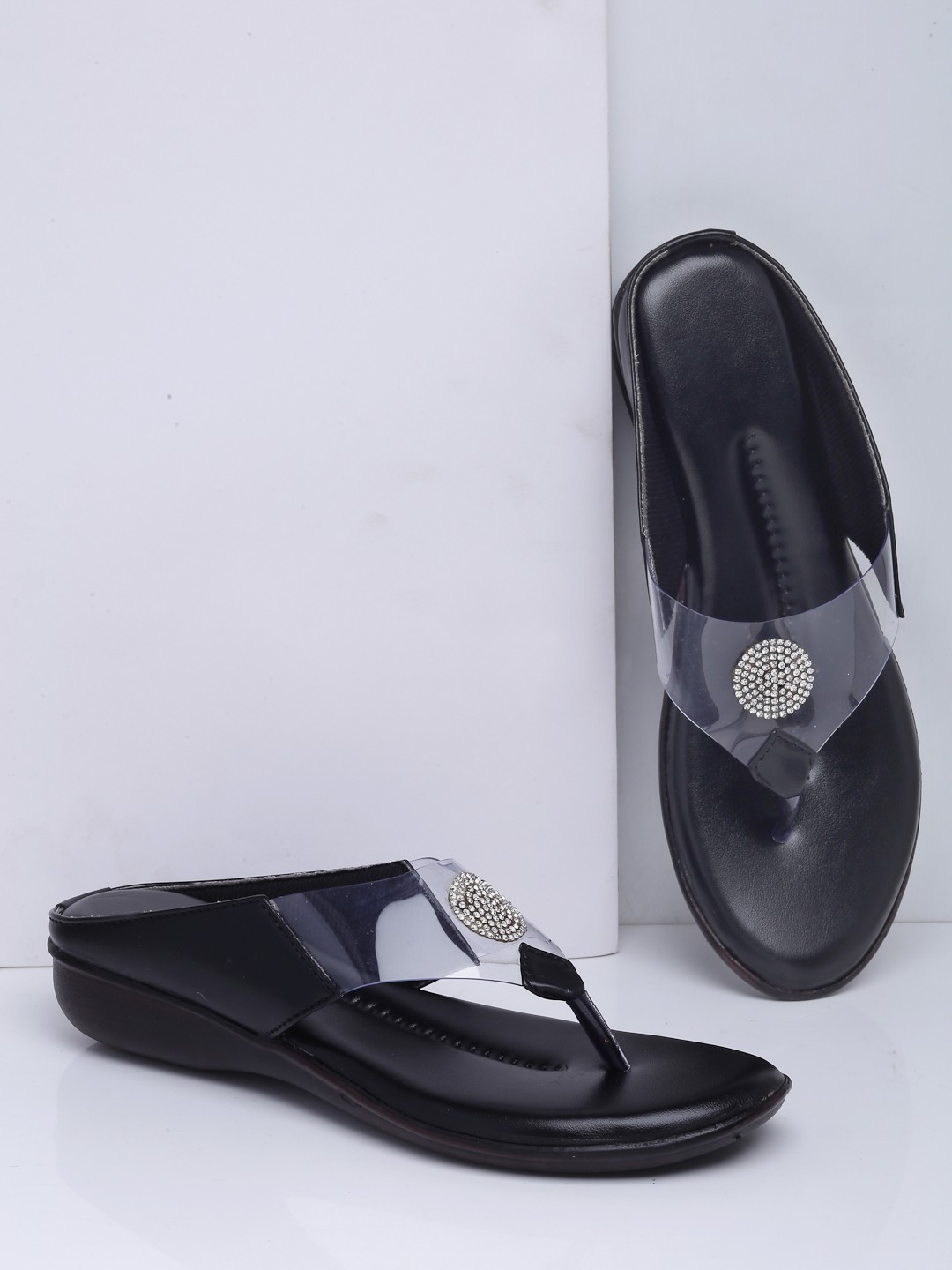 

DEAS Women Black Open Toe Flats