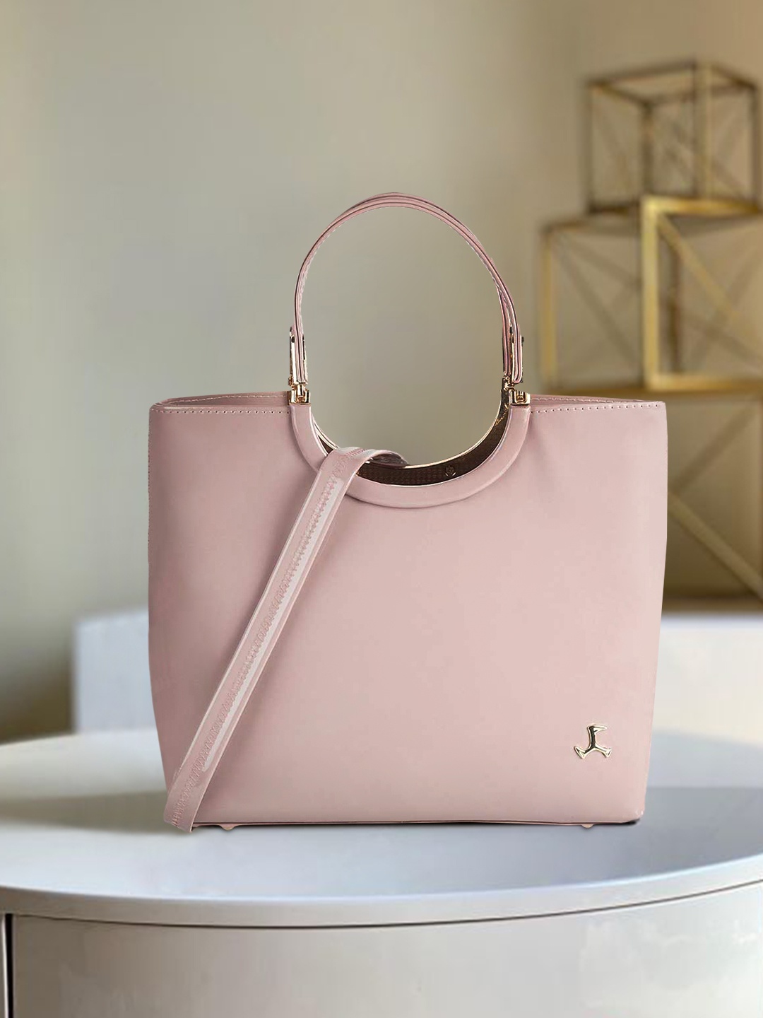 

Mochi Peach Structured Handheld Bag