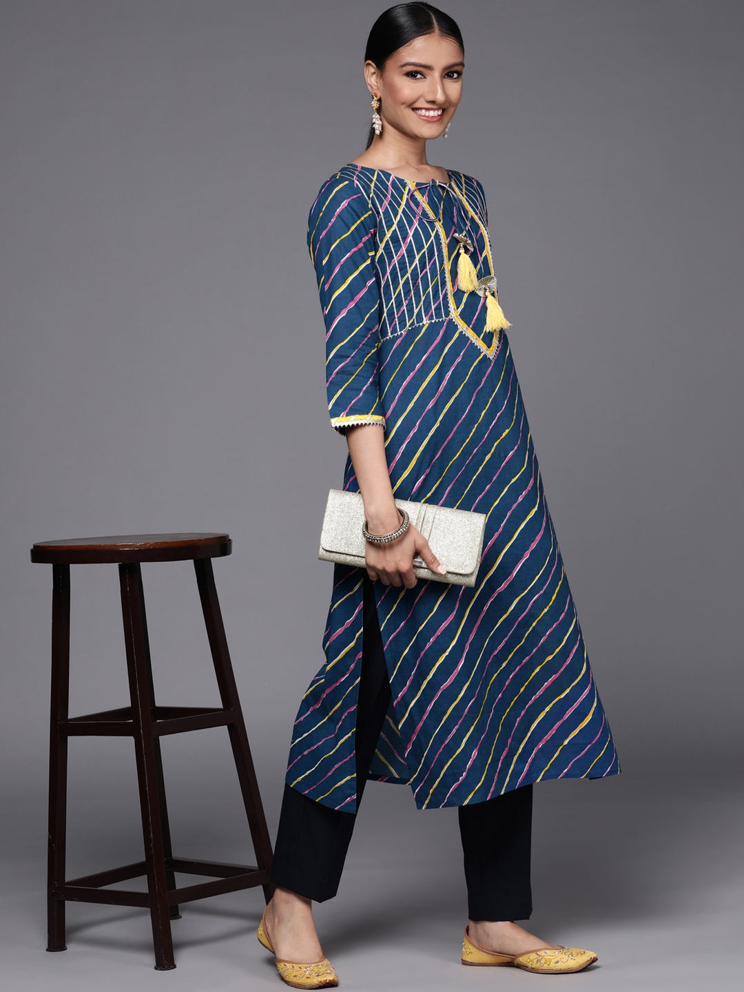 

Varanga Women Leheriya Kurta, Navy blue
