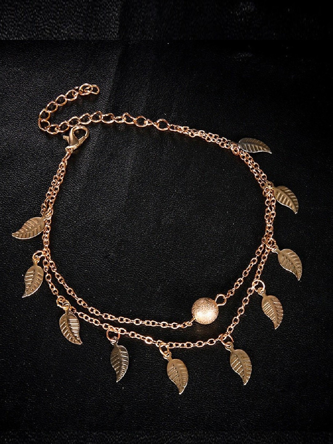 

OOMPH Gold-Plated Leaf Anklet