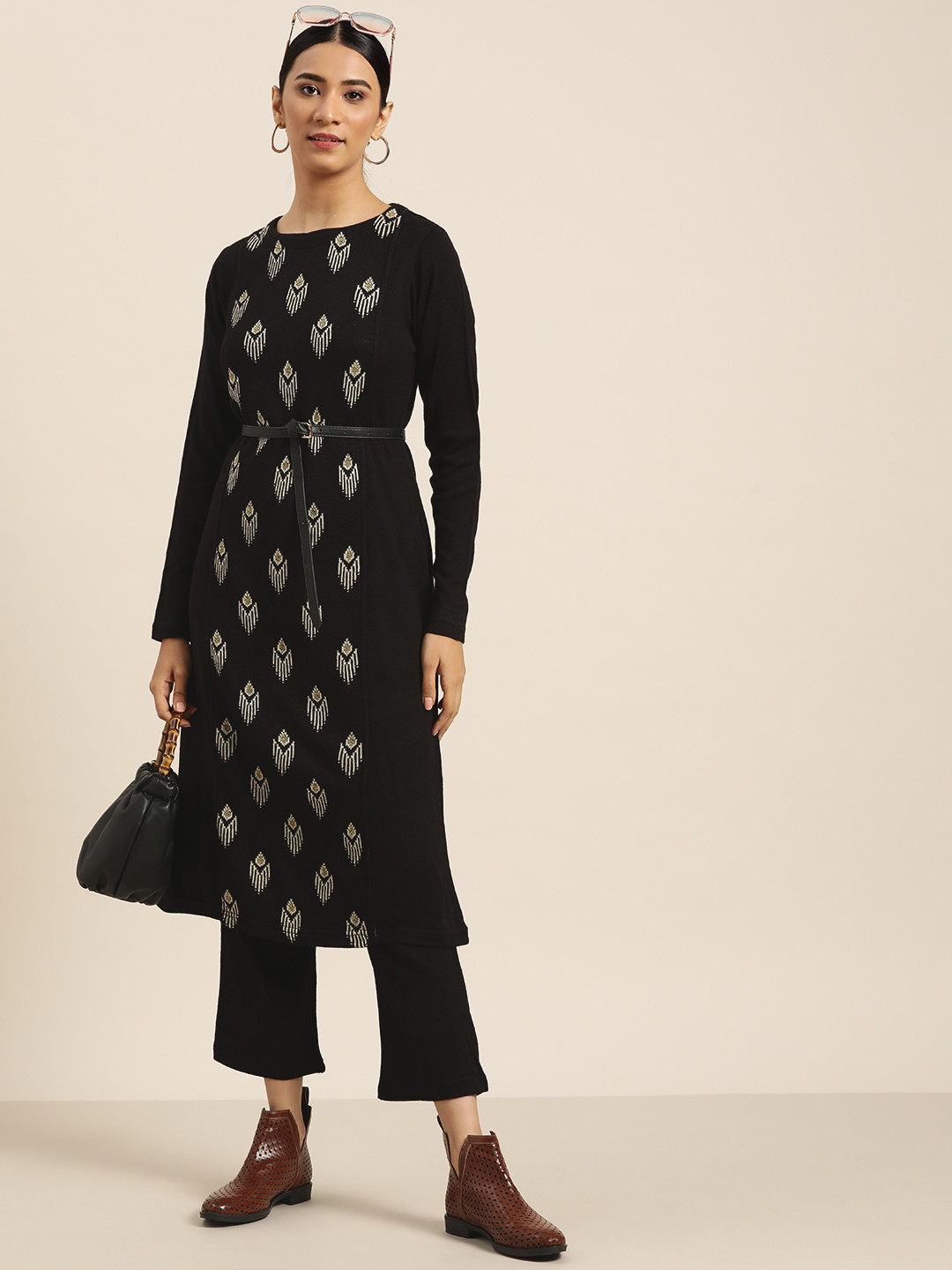

Sangria Ethnic Motifs Wool Blend Winter Kurta Set, Black