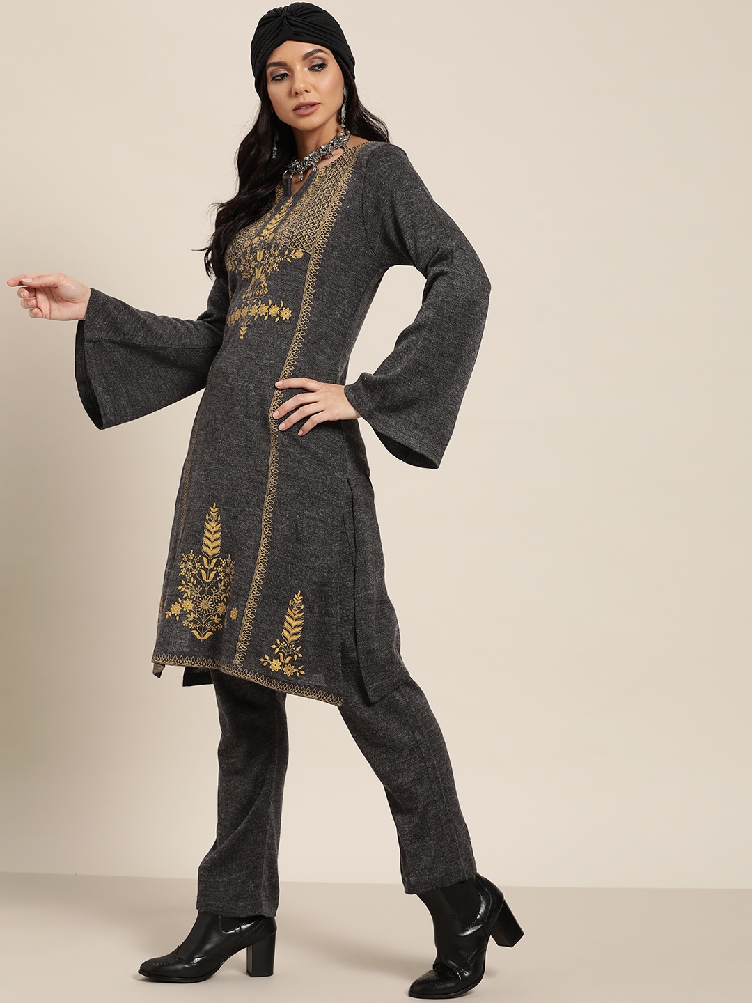 

Sangria Ethnic Motifs Wool Blend Winter Kurta Set, Charcoal