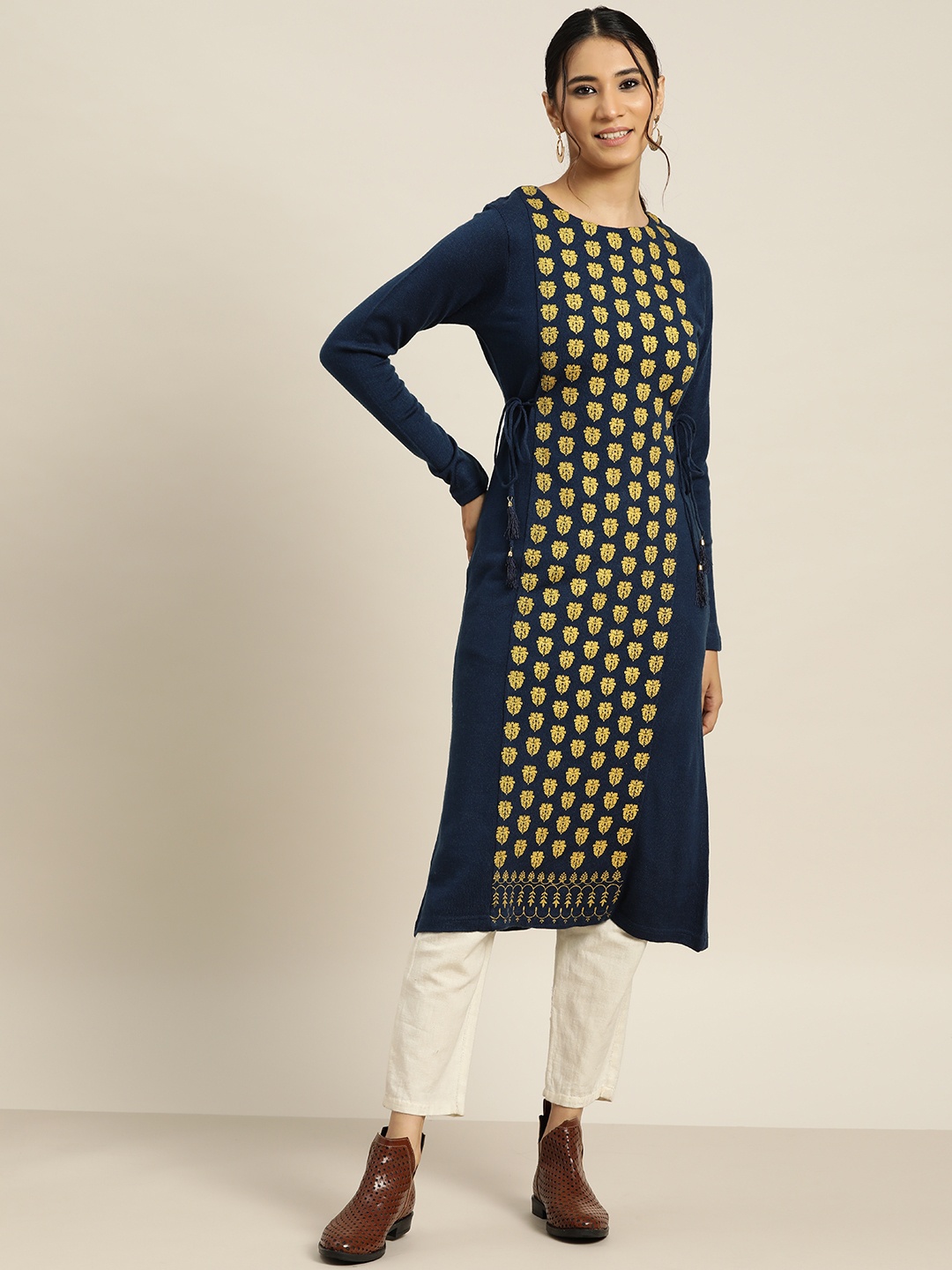 

Sangria Women Teal Blue Ethnic Motifs Printed Winter A-Line Kurta