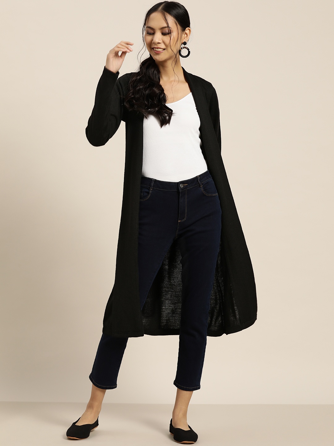 

Sangria Women Black Solid Acrylic Open Front Longline Shrug