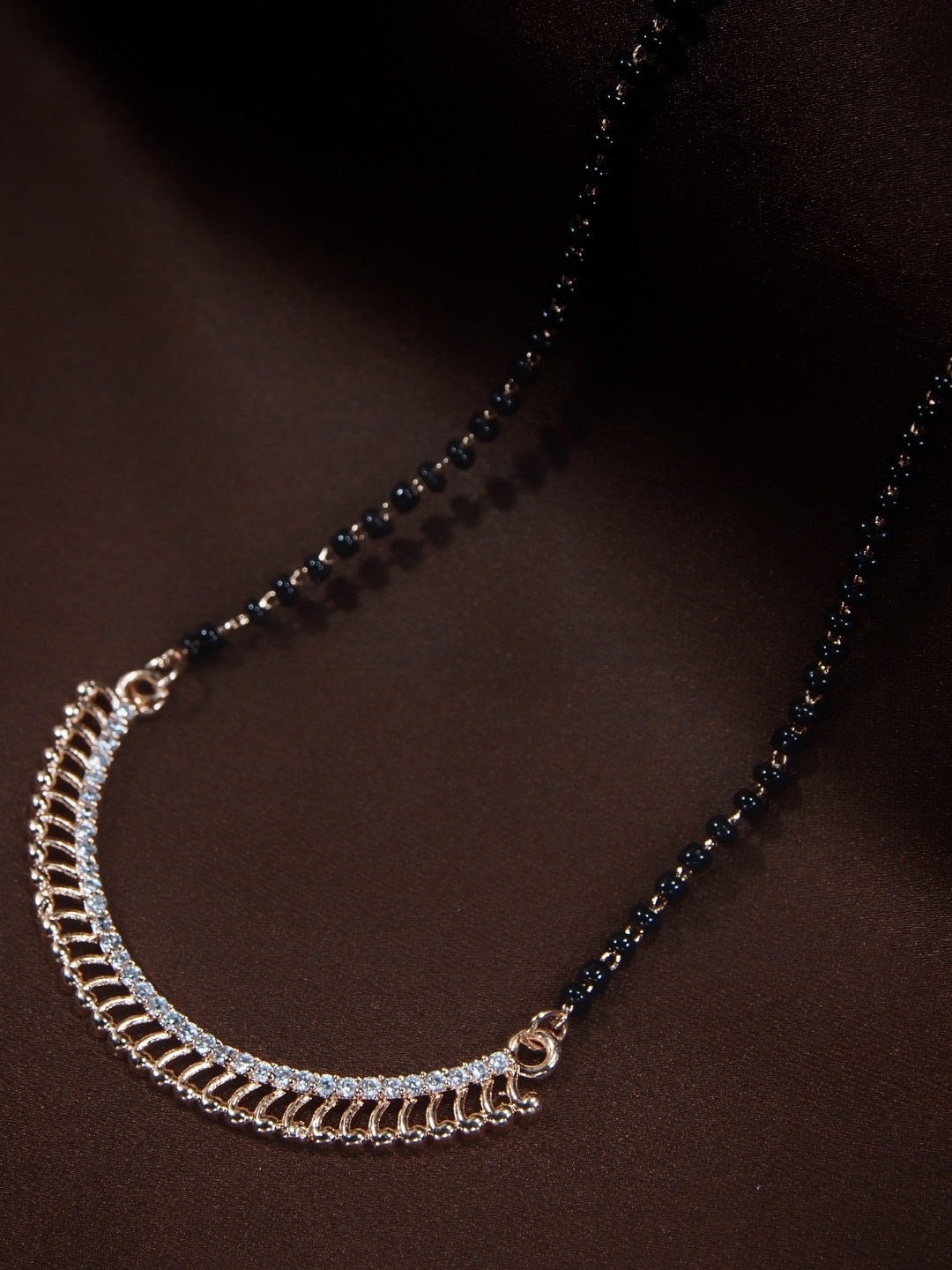 

I Jewels Rose Gold Plated & Black Studded Mangalsutra