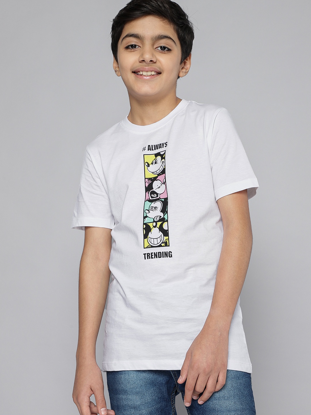 

Kook N Keech Disney Teens Boys White Mickey Mouse Printed Pure Cotton T-shirt