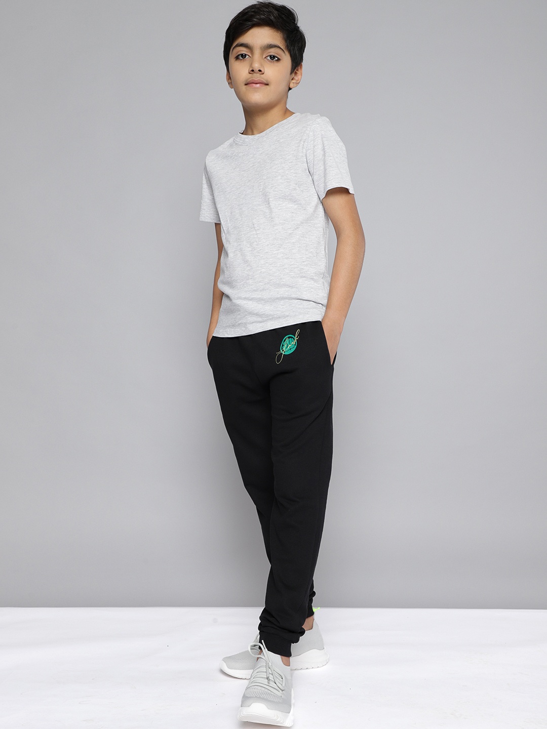 

Kook N Keech Marvel Teens Boys Black Solid Pure Cotton Joggers