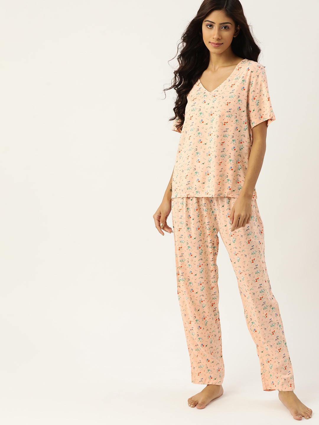 

ETC Women Peach-Coloured & Green Floral Printed Night Suit