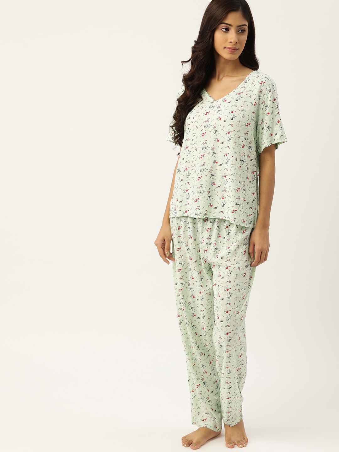 

ETC Women Green & Red Floral Print Pyjamas Set