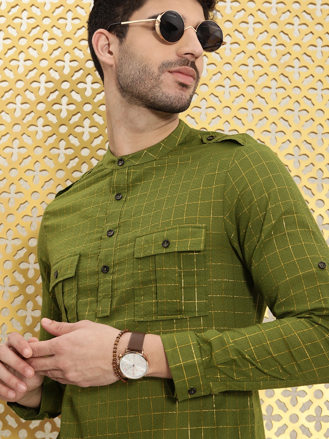 

Ode by House of Pataudi Men Olive Green Checked Rozana Cotton Kurta