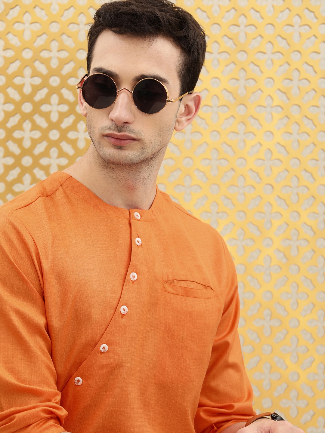 

Ode by House of Pataudi Men Orange Solid Rozana Kurta