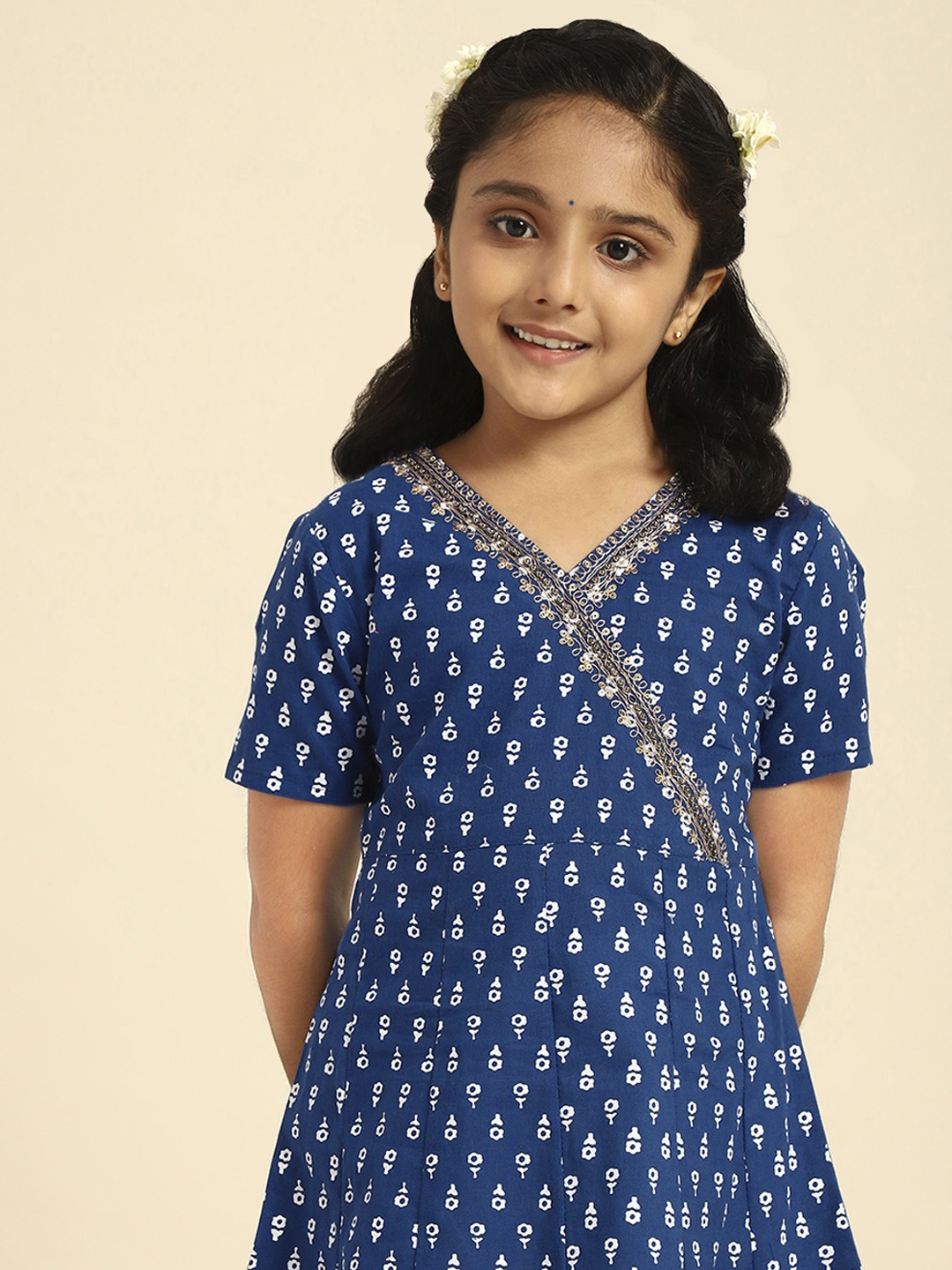 

House of Pataudi Girls Navy & White Cotton Ethnic Motifs Print Jashn A-Line Dress, Navy blue