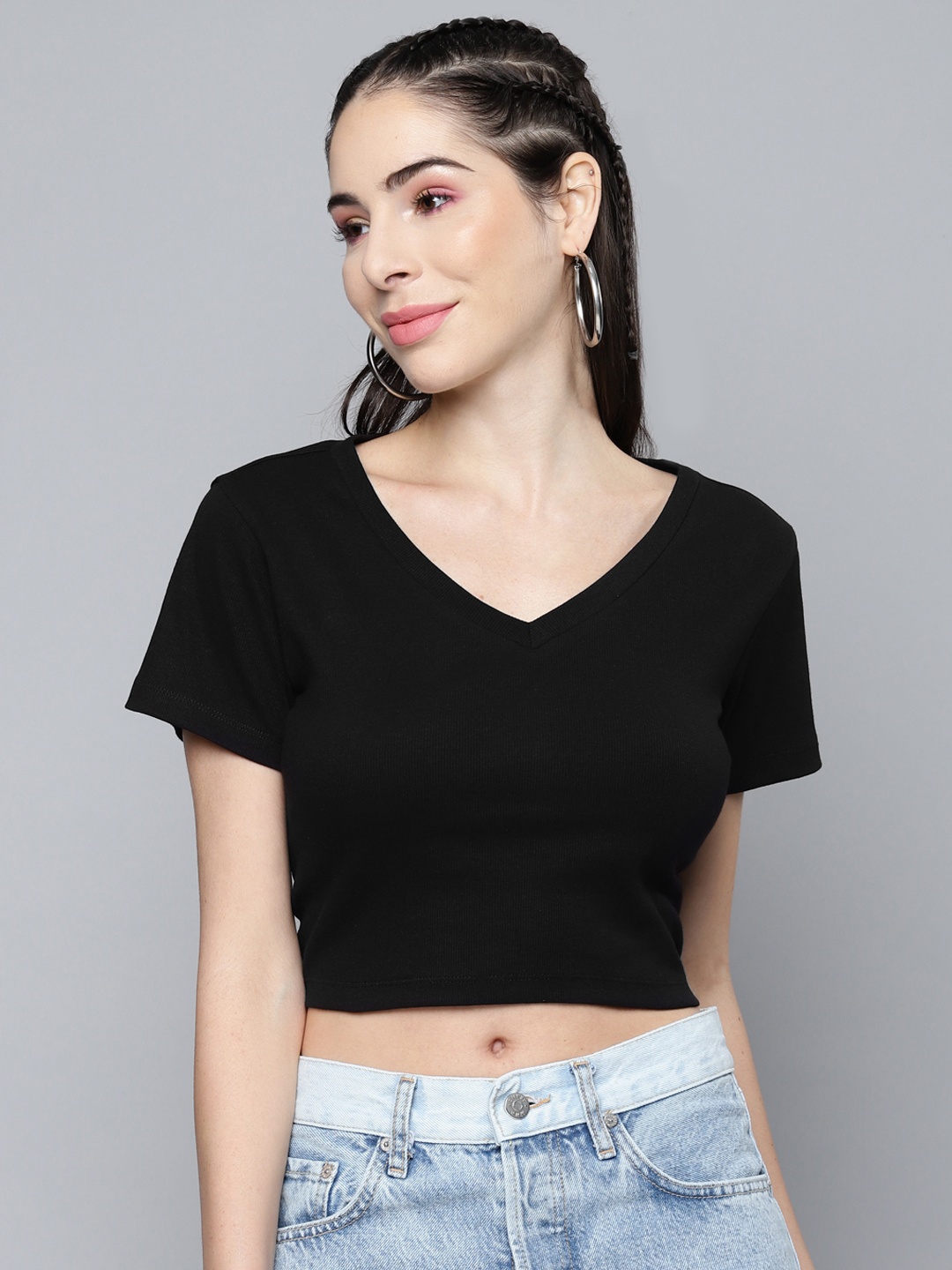 

SASSAFRAS Black Solid Cropped Top
