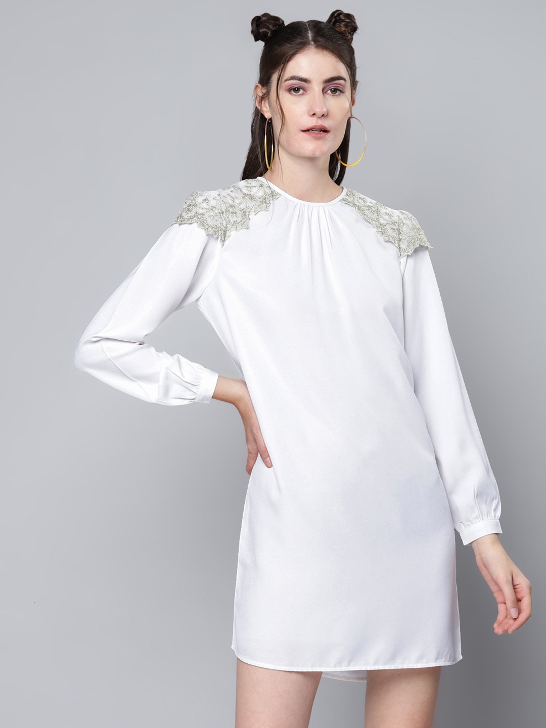 

SASSAFRAS White Solid Lace Detail Shift Dress